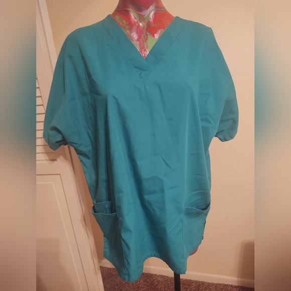 Women's Cherokee Workwear Teal Scrub Top - Picture 1 of 3